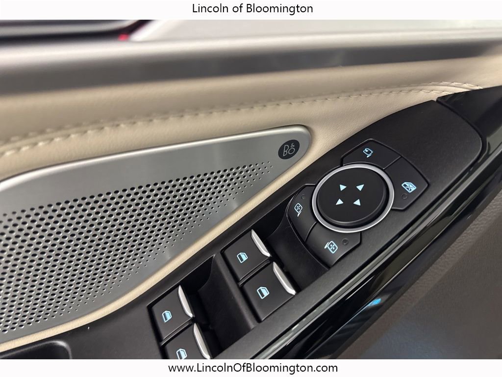 Used 2022 Ford Explorer Platinum w/ Equipment Group 601A image 61