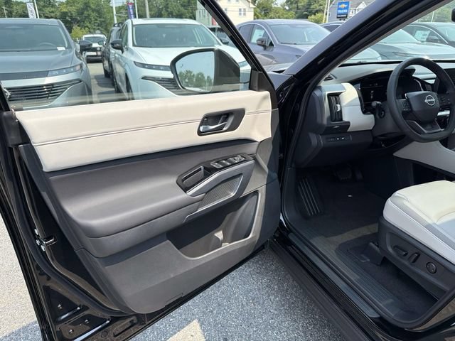 New 2026 Nissan Pathfinder SL w/ SL Premium Package (P04) AWD/4WD image 14