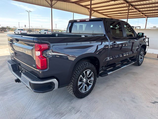 Used 2023 Chevrolet Silverado 1500 LT w/ Z71 Off-Road Package AWD/4WD image 8