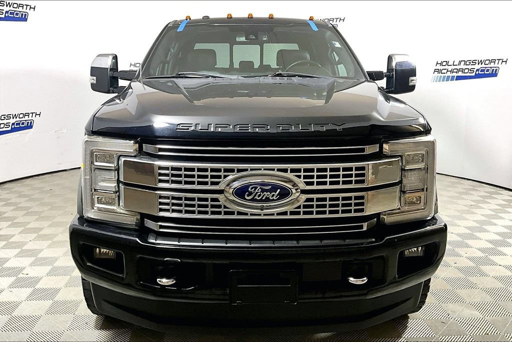 Used 2018 Ford F250 Platinum w/ Platinum Ultimate Package AWD/4WD image 2