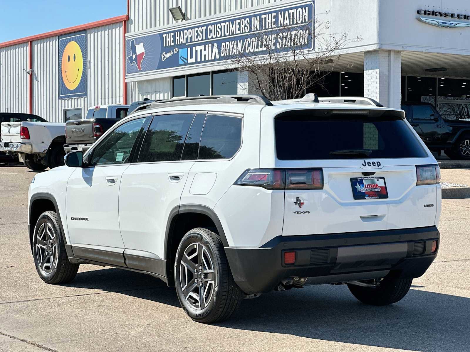 New 2026 Jeep Cherokee Laredo image 13