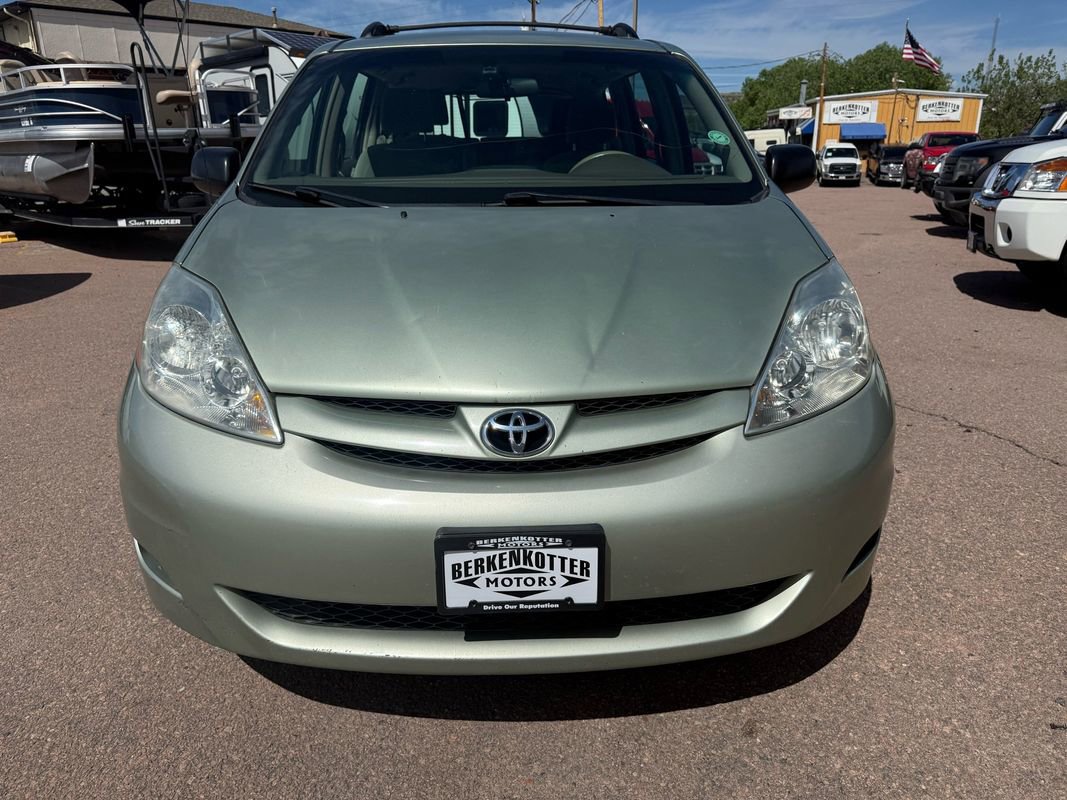 Used 2008 Toyota Sienna CE FWD image 9