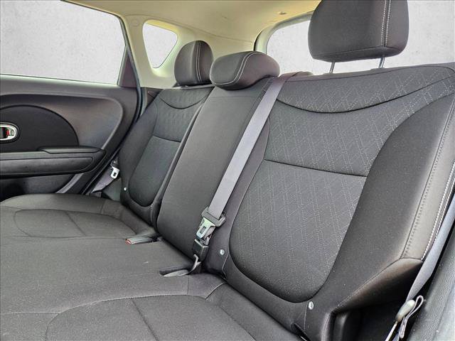 Used 2015 Kia Soul FWD image 16