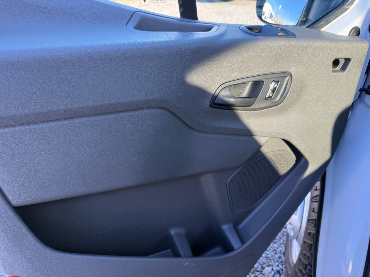 Used 2023 Ford Transit 350 XLT image 27