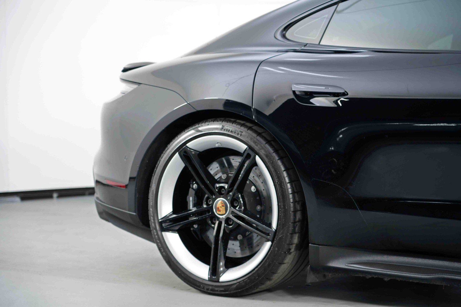 Used 2022 Porsche Taycan Turbo S image 64
