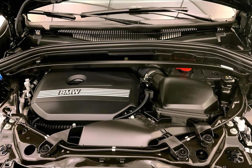 Certified 2025 BMW X1 xDrive28i AWD/4WD image 9