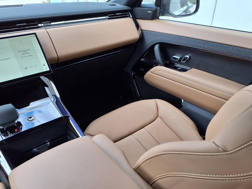 New 2026 Land Rover Range Rover Sport SE AWD/4WD image 22
