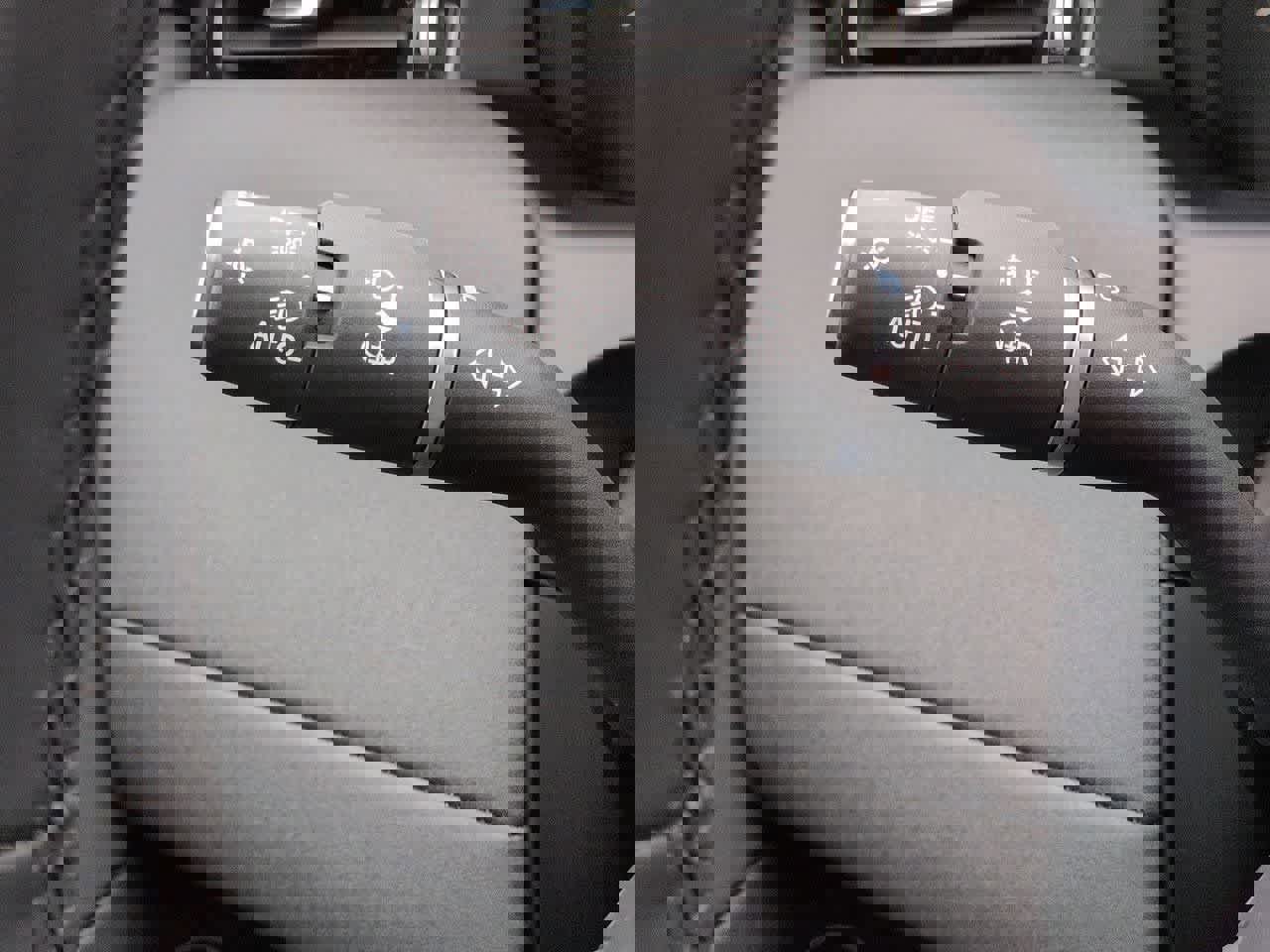 Certified 2025 Land Rover Discovery Sport S image 27