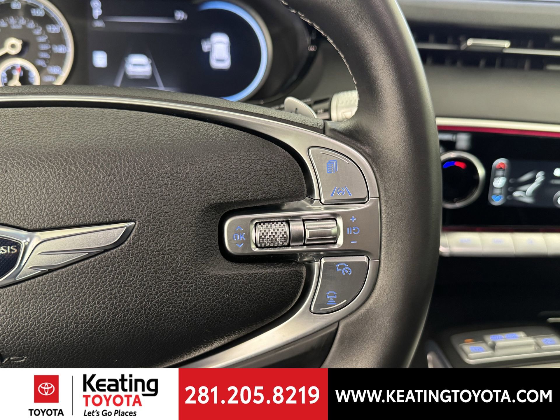 Used 2023 Genesis GV70 2.5T w/ Advanced Package image 28