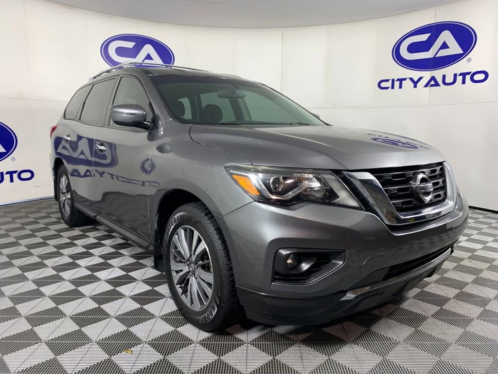 Used 2020 Nissan Pathfinder SV FWD image 1