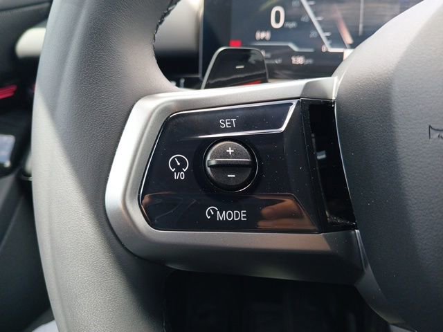 Certified 2025 BMW 530i w/ M Sport Package image 27