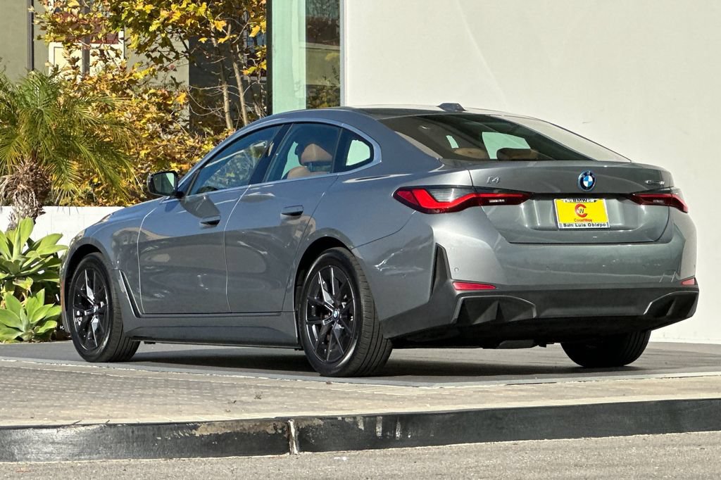Used 2023 BMW i4 eDrive40 RWD image 5