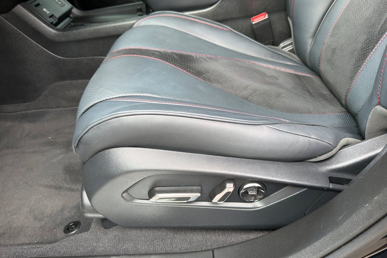 Used 2023 Acura RDX w/ Advance Package AWD/4WD image 14