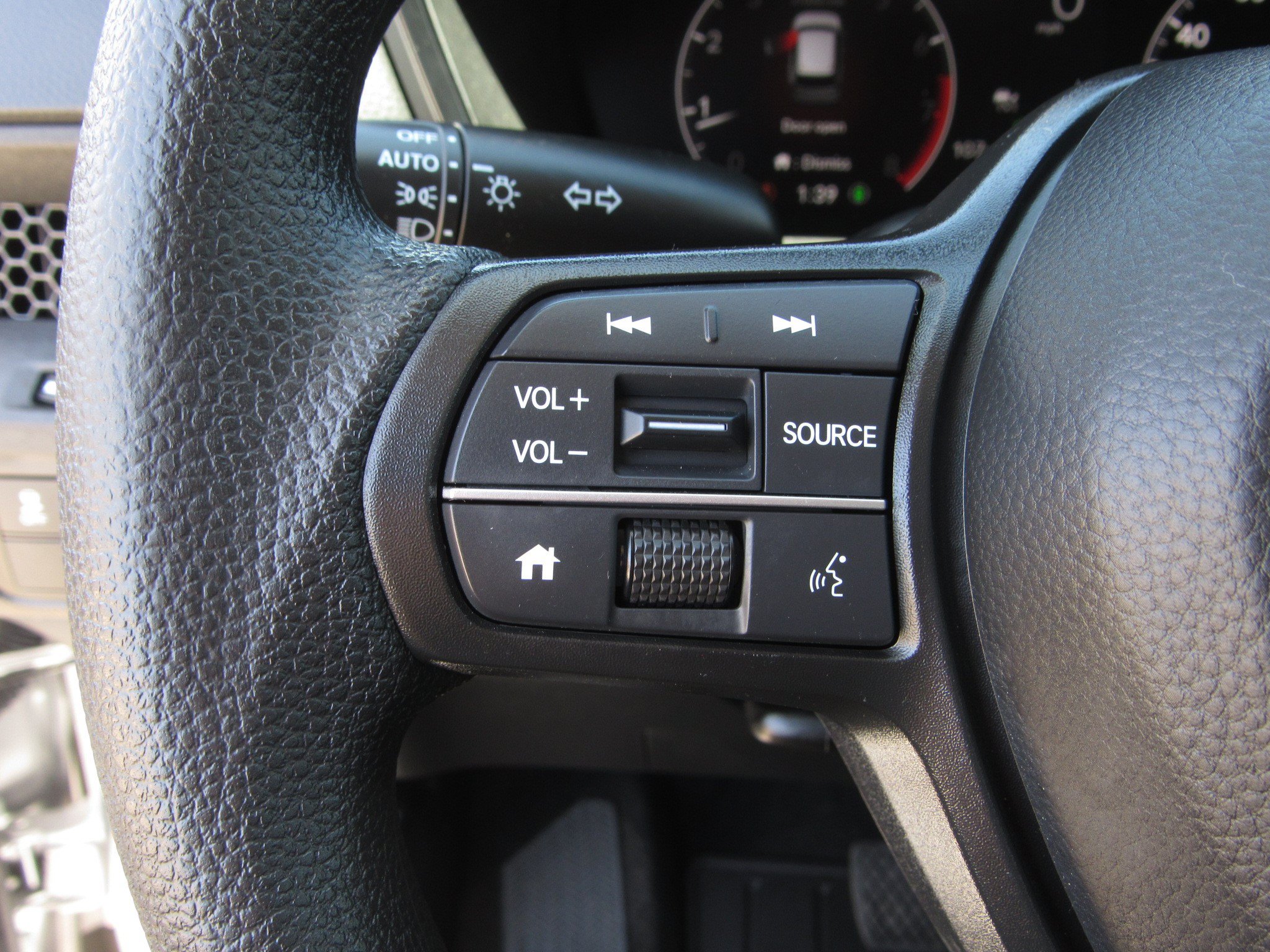 Certified 2025 Honda CR-V EX image 25