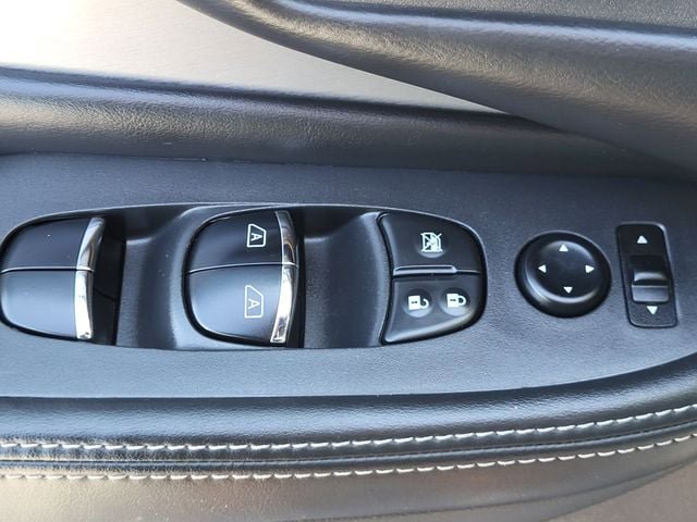 Used 2019 Nissan Murano SL w/ SL Technology Package AWD/4WD image 8
