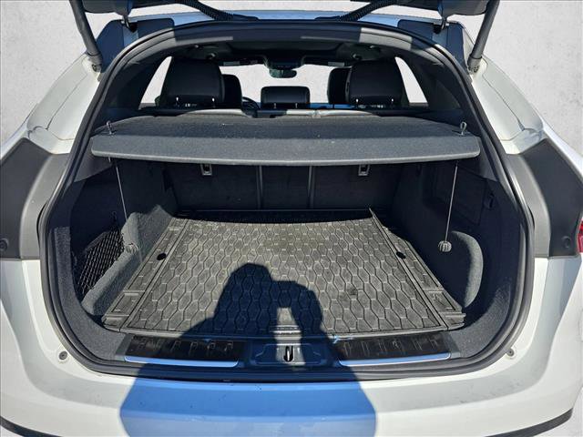 Certified 2025 Jaguar F-PACE R-Dynamic S image 12