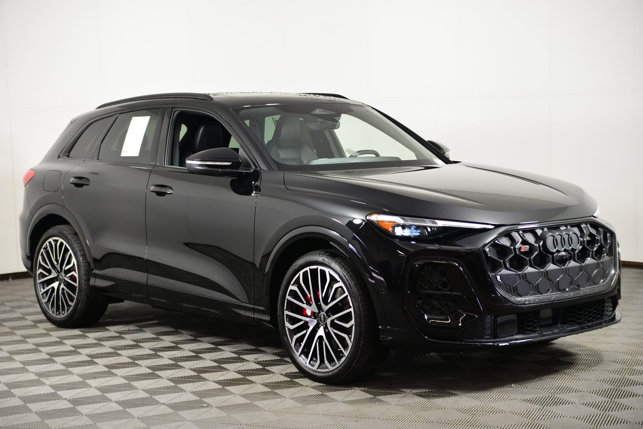 New 2025 Audi SQ5 Premium Plus image 6