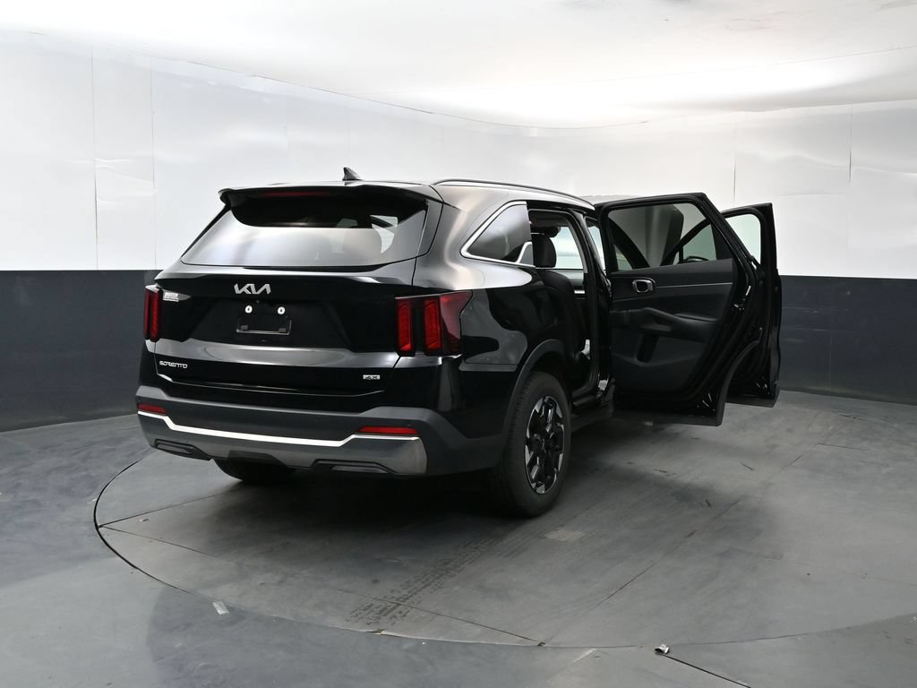 Certified 2024 Kia Sorento S AWD/4WD image 29