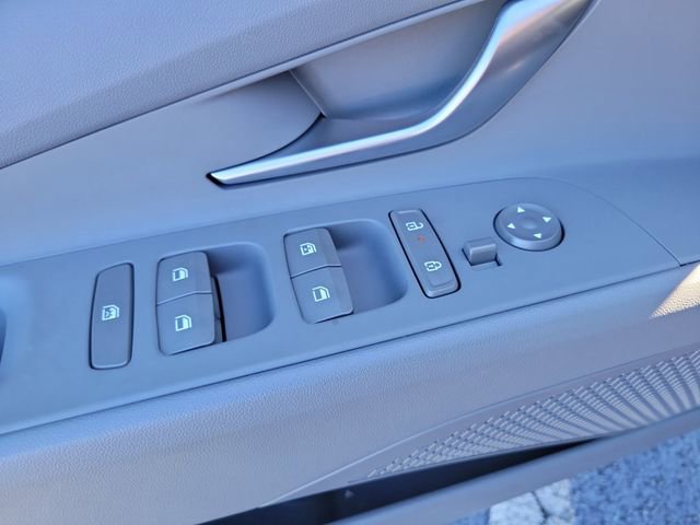 Used 2025 Hyundai Elantra Sport image 20