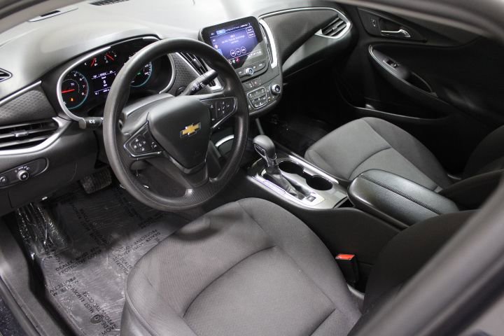 Used 2023 Chevrolet Malibu LT image 40