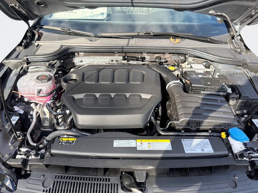 New 2026 Volkswagen GTI SE FWD image 17