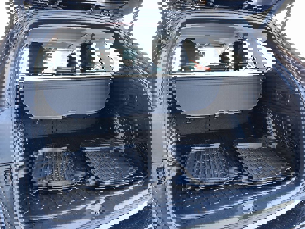 Used 2023 Subaru Outback Limited image 16