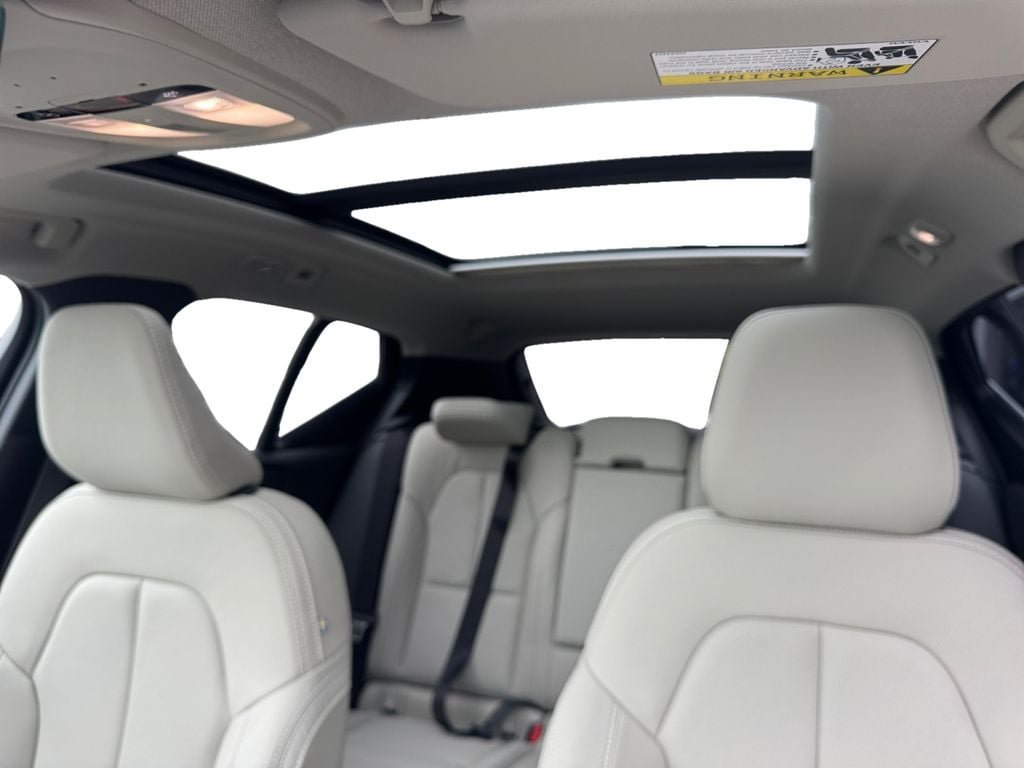 New 2026 Volvo XC40 B5 Ultra w/ Protection Package Premier AWD/4WD image 23