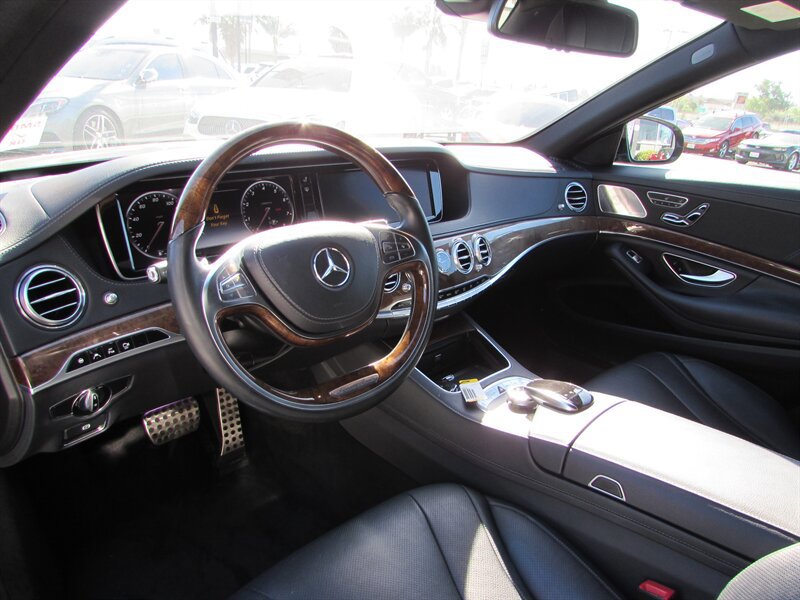 Used 2015 Mercedes-Benz S 550 Sedan image 7