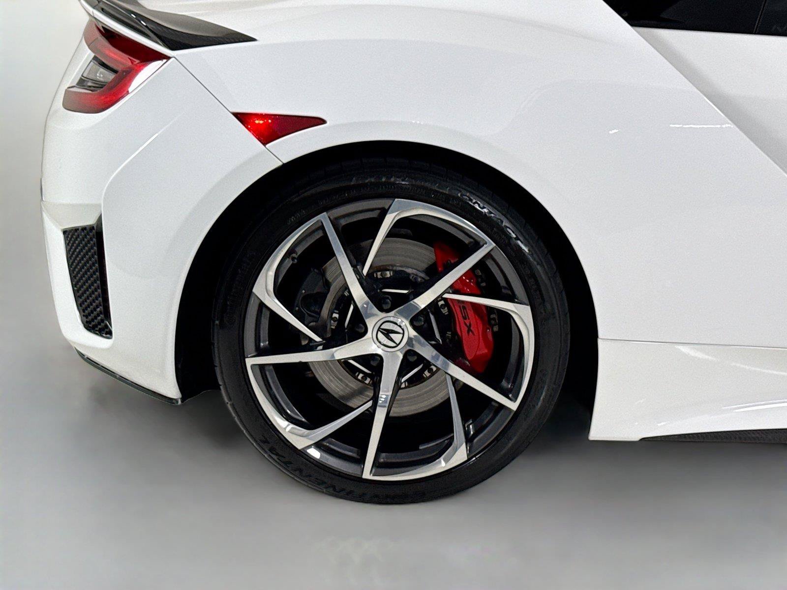 Used 2020 Acura NSX AWD/4WD image 32