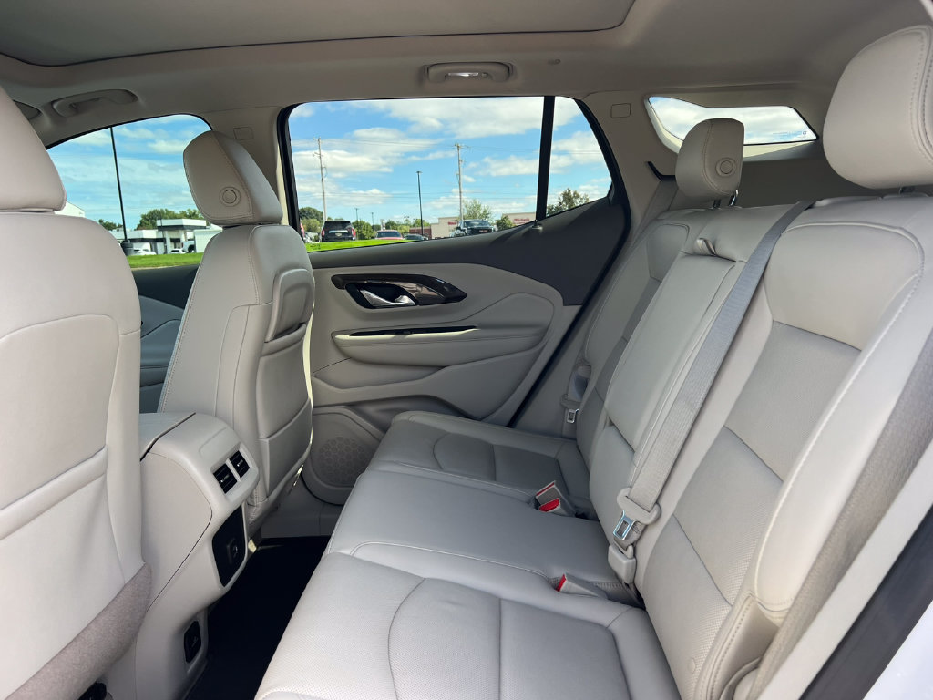 Used 2019 GMC Terrain Denali w/ Driver Alert Package II AWD/4WD image 5