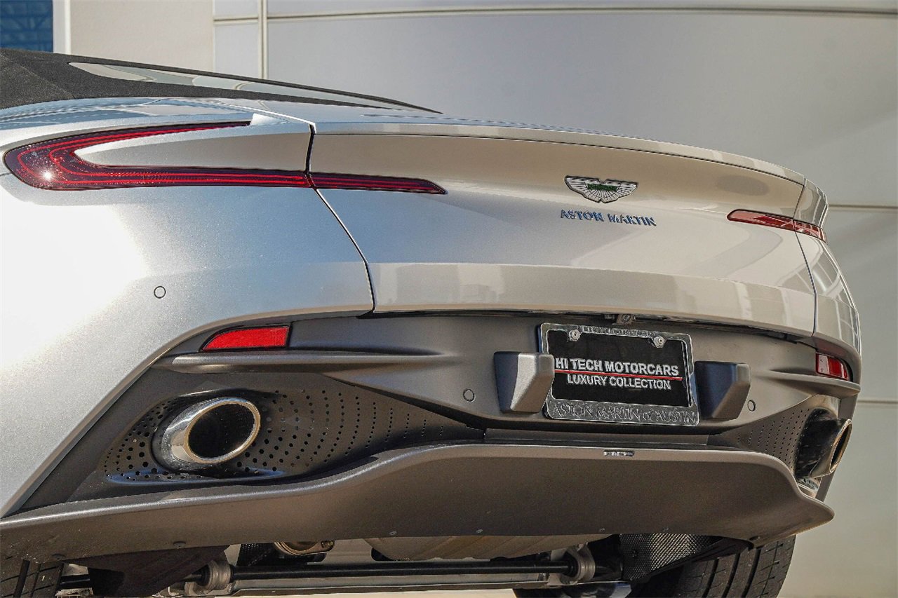 Used 2020 Aston Martin DB11 Volante image 23