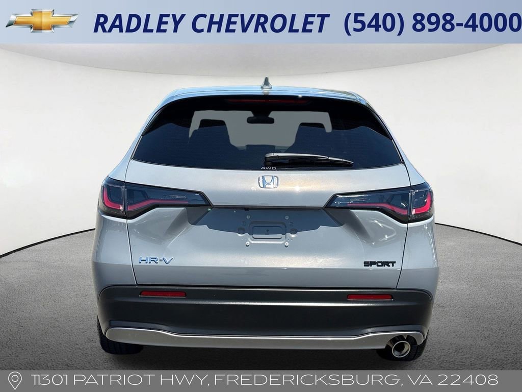 Used 2025 Honda HR-V Sport image 18