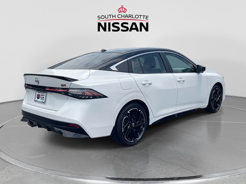 New 2026 Nissan Sentra SR w/ SR Premium Package FWD image 6
