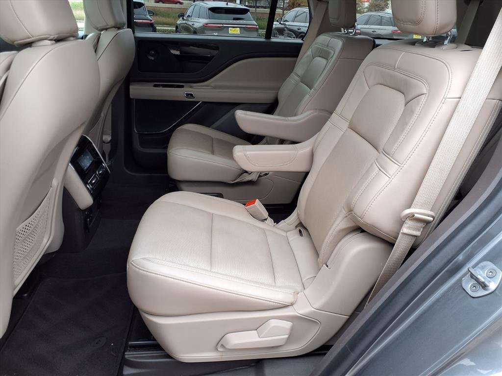 Certified 2022 Lincoln Aviator Reserve w/ Class IV Trailer Tow Package image 24