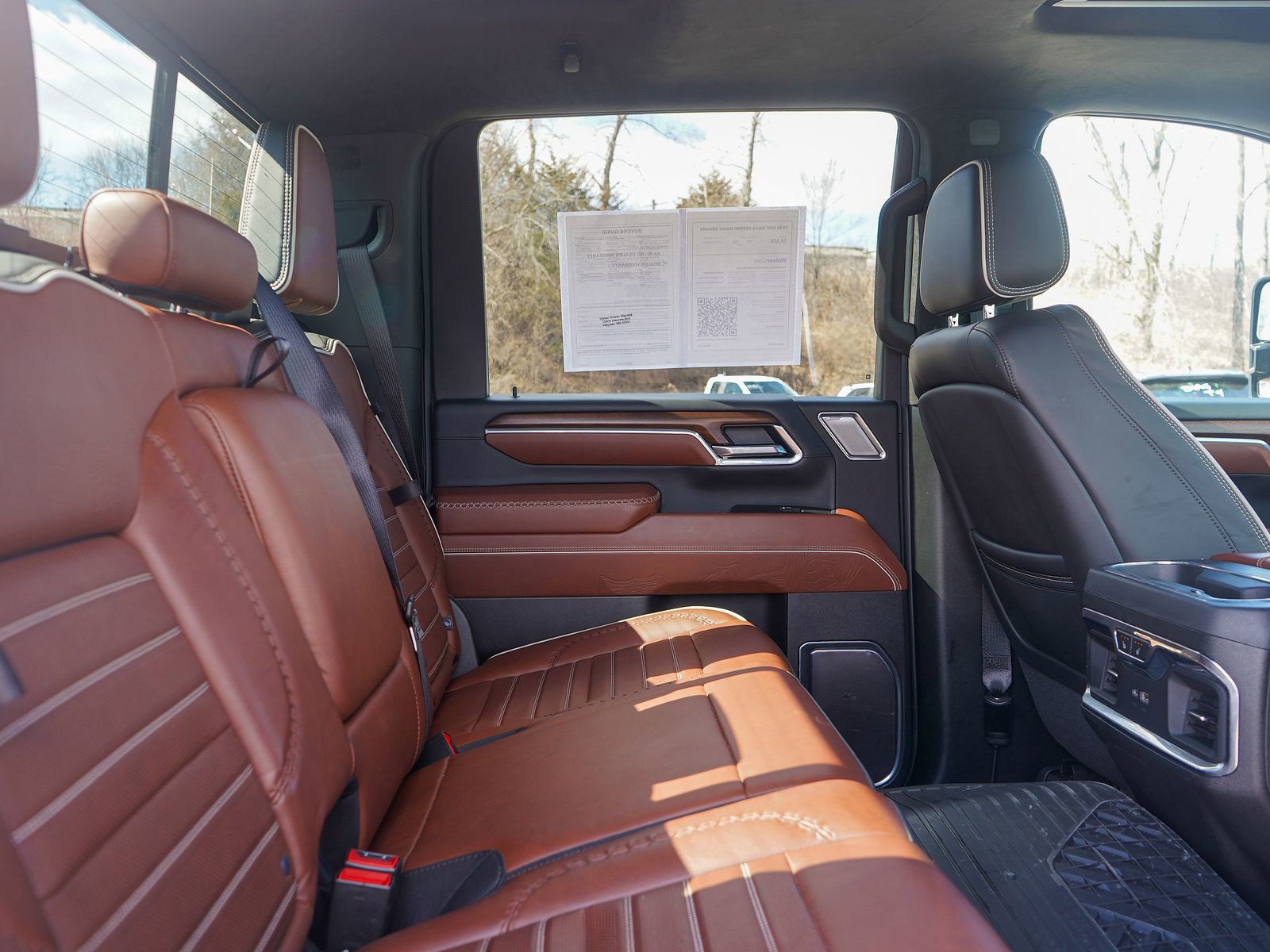 Used 2025 GMC Sierra 3500 Denali Ultimate AWD/4WD image 16