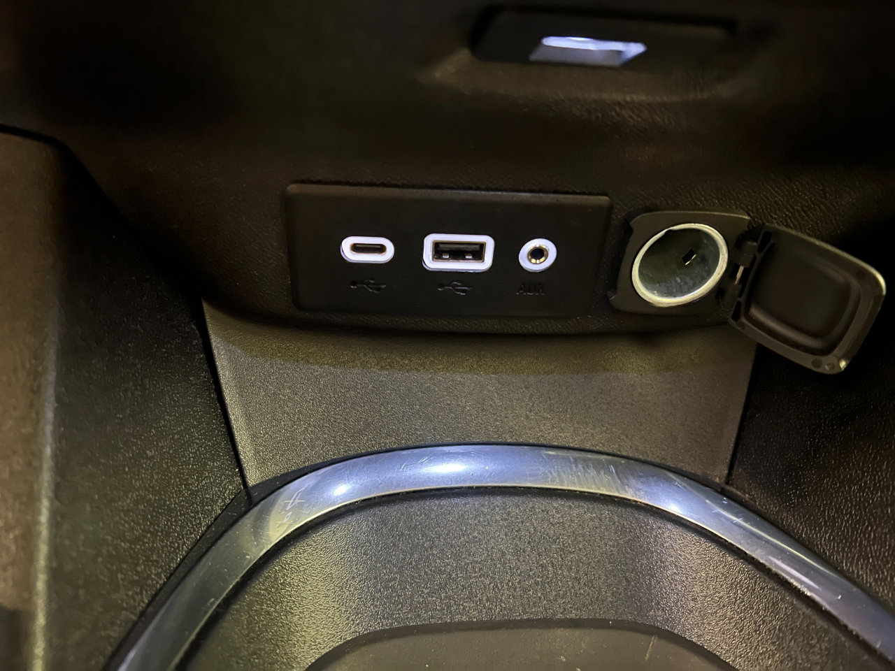 Used 2023 Chevrolet Malibu LT FWD image 37