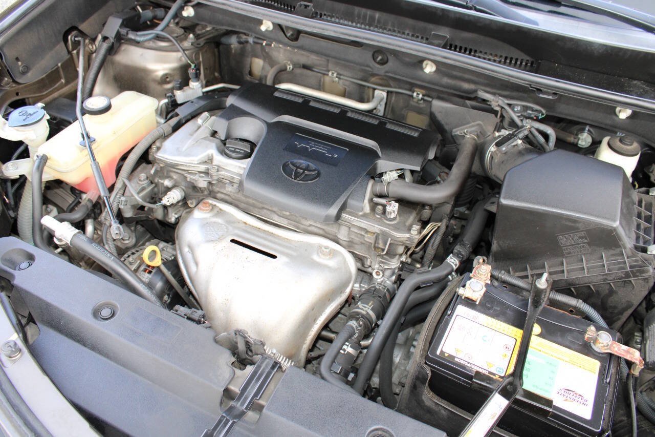Used 2013 Toyota RAV4 Limited AWD/4WD image 28