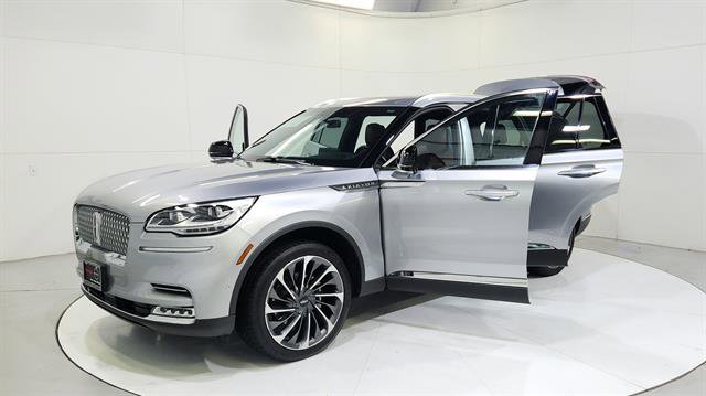 Used 2020 Lincoln Aviator Reserve w/ Equipment Group 202A AWD/4WD image 30