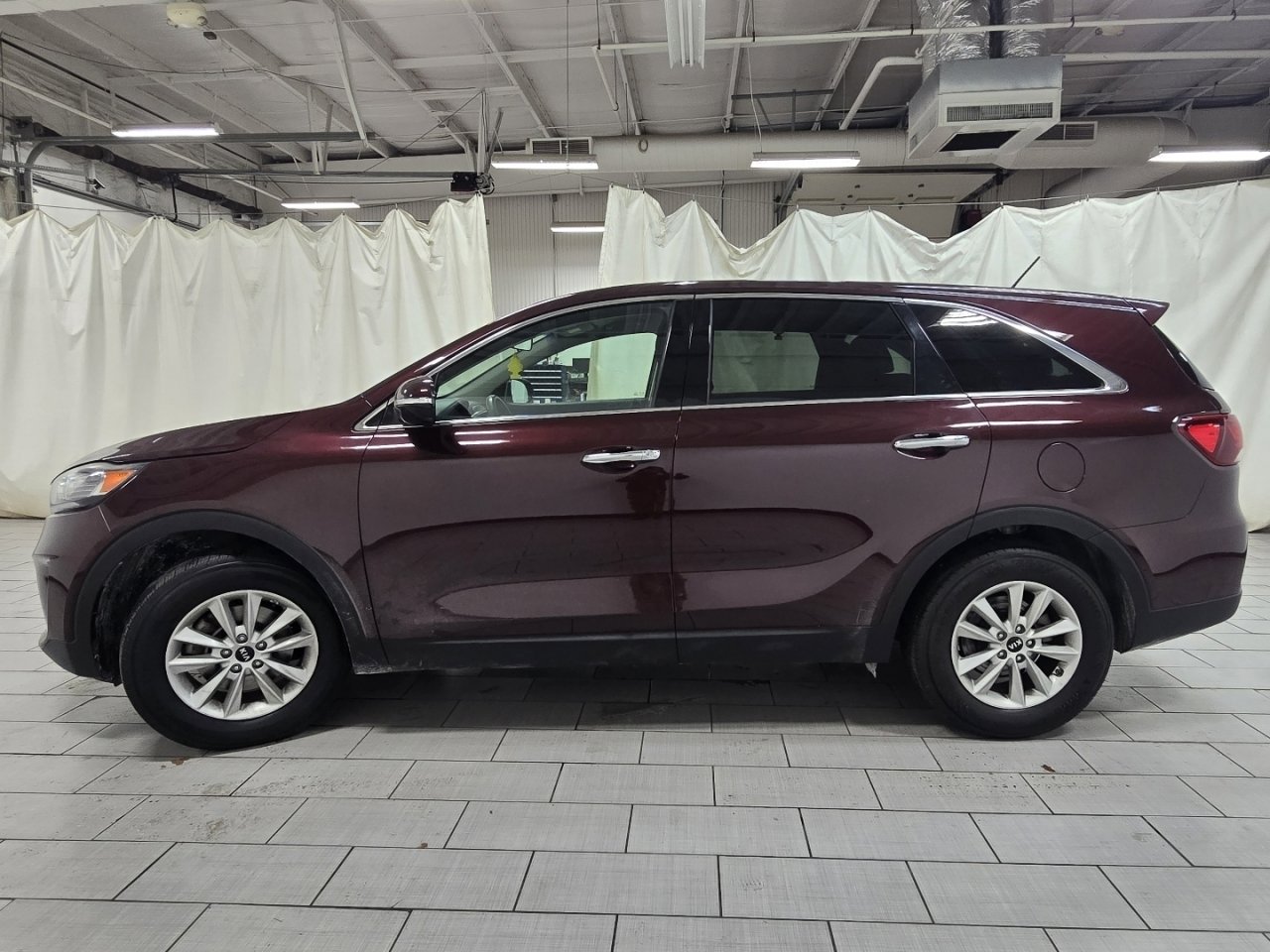 Used 2019 Kia Sorento LX image 12