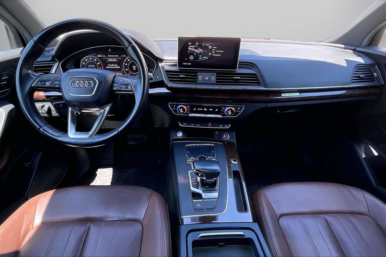 Used 2018 Audi Q5 2.0T Premium Plus w/ Premium Plus Package AWD/4WD image 16
