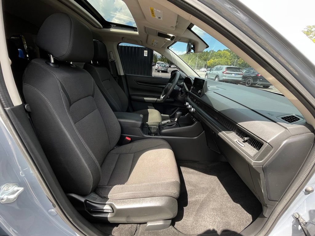 Certified 2025 Honda CR-V EX image 32