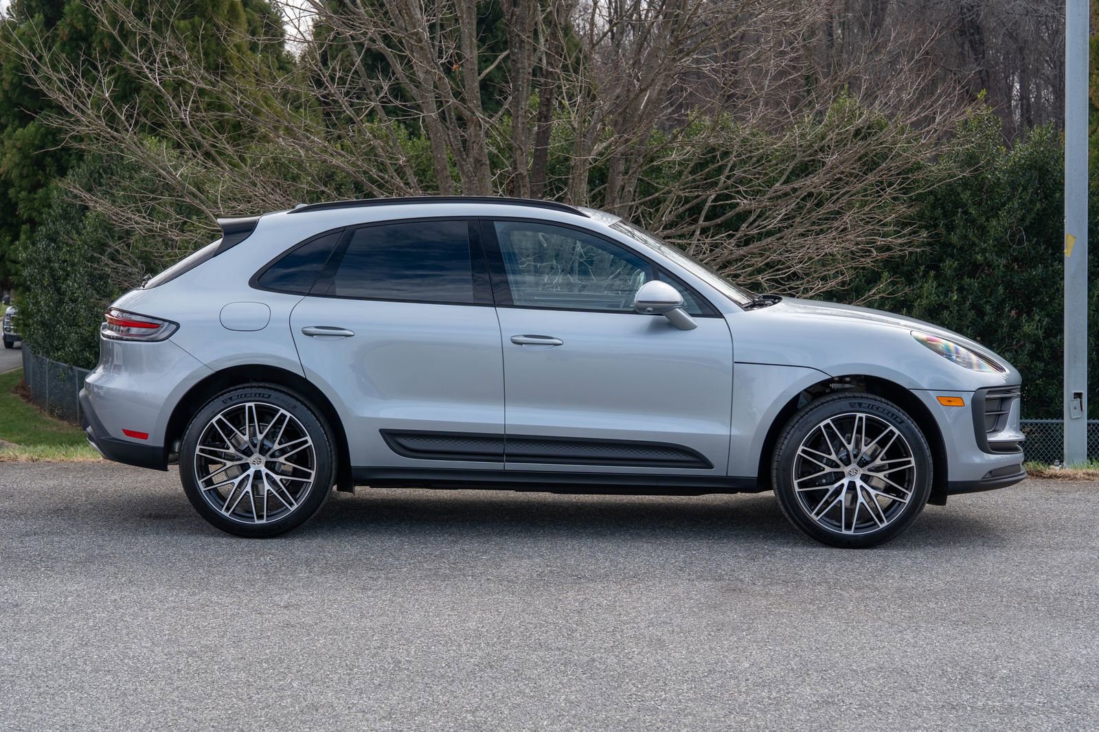 Used 2026 Porsche Macan image 8