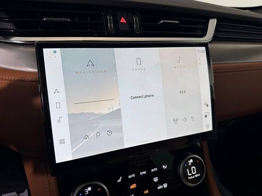 New 2026 Jaguar F-PACE R-Dynamic S AWD/4WD image 32