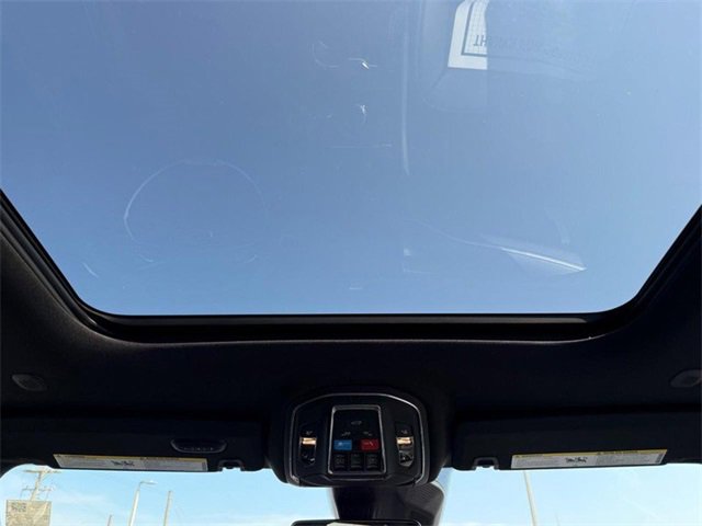 New 2025 Jeep Grand Cherokee L Limited w/ Black Appearance Package image 14