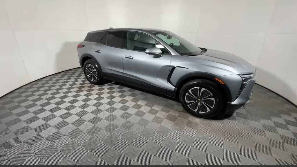 New 2026 Chevrolet Blazer EV LT image 5