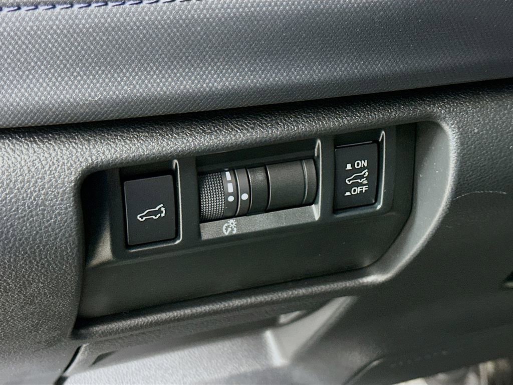 Certified 2025 Subaru Forester Premium image 15