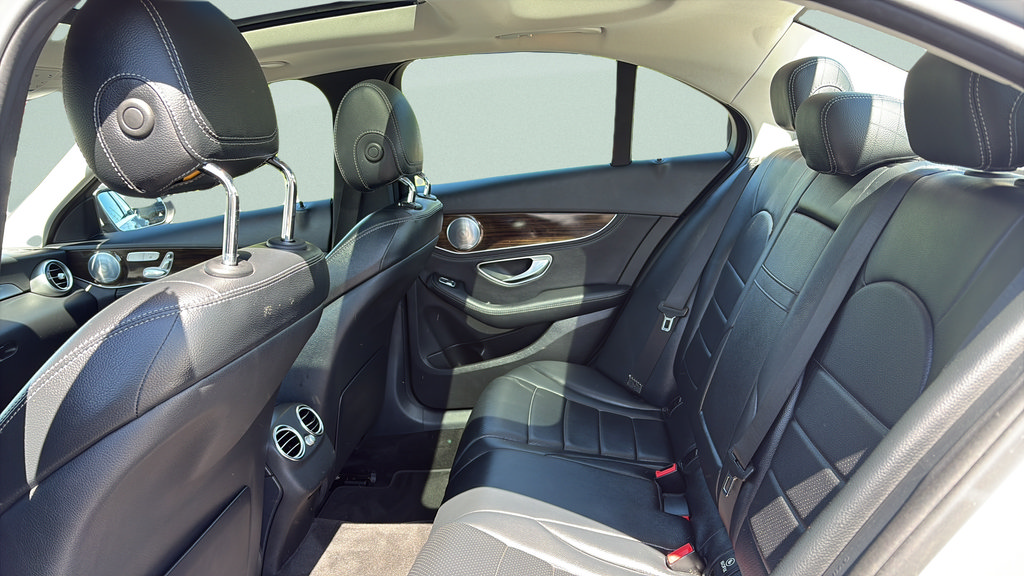 Used 2016 Mercedes-Benz C 300 4MATIC Sedan image 23