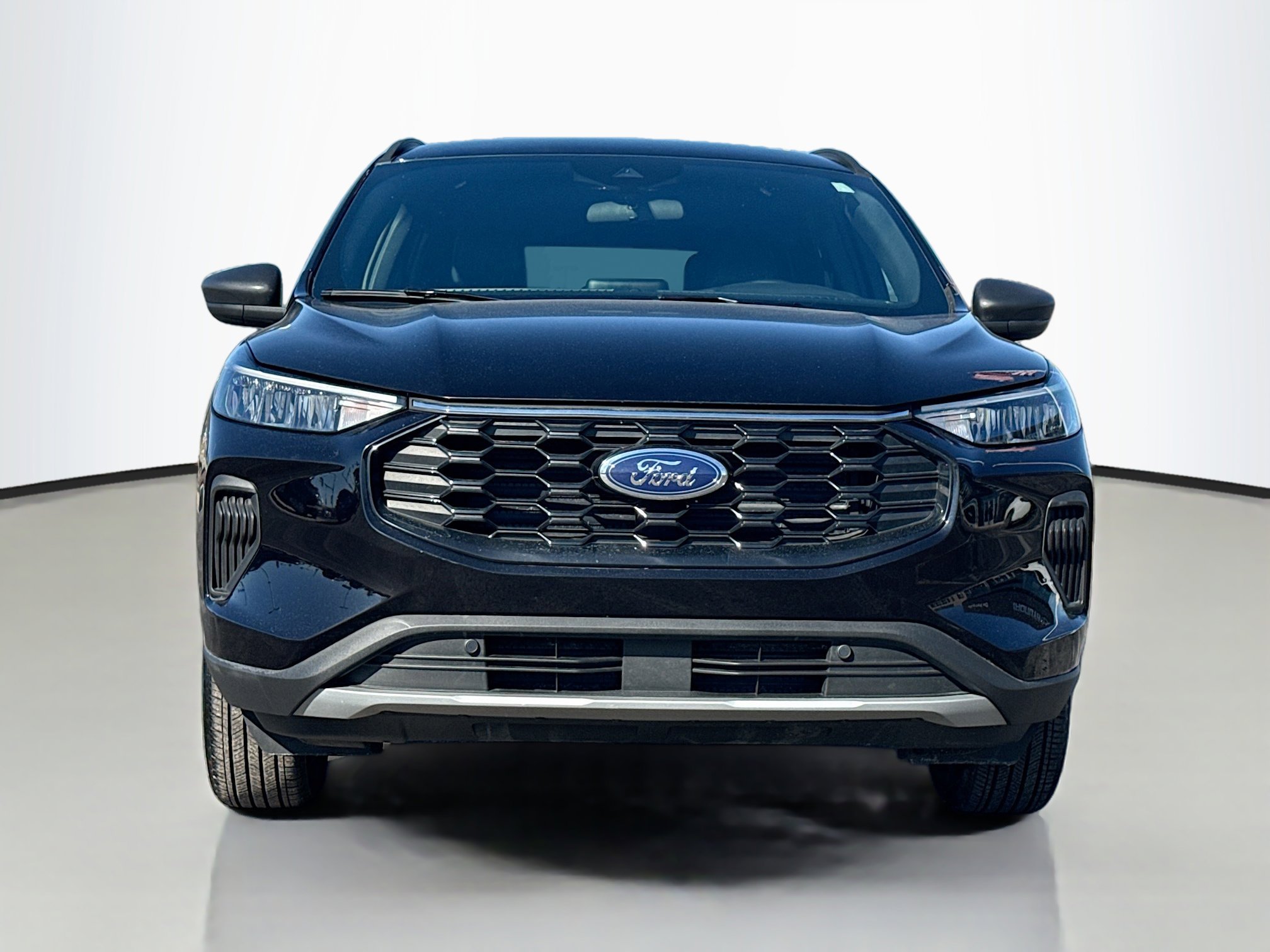 Used 2025 Ford Escape ST-Line image 17