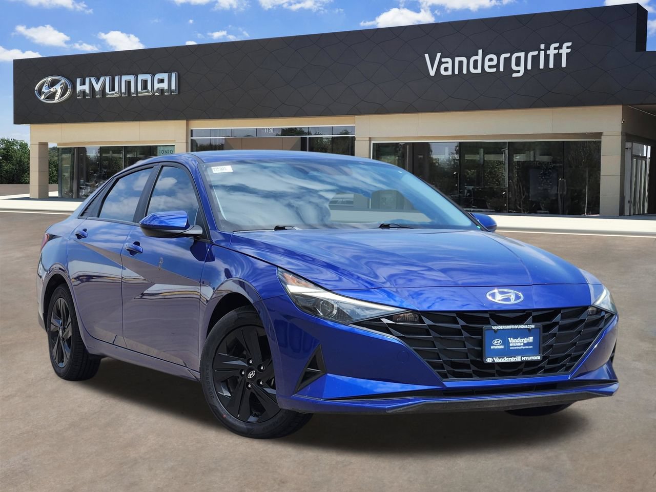 Used 2023 Hyundai Elantra SEL FWD video 1