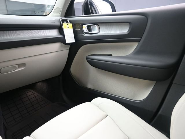 New 2026 Volvo XC40 B5 Ultra w/ Protection Package Premier image 22